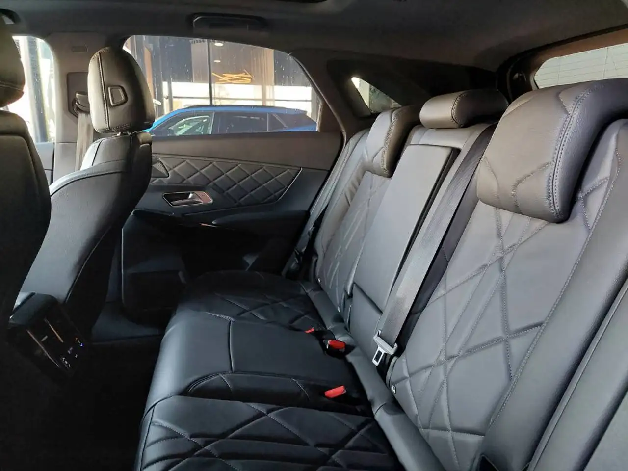 DS Automobiles DS 7 Crossback 2023 — фото 11