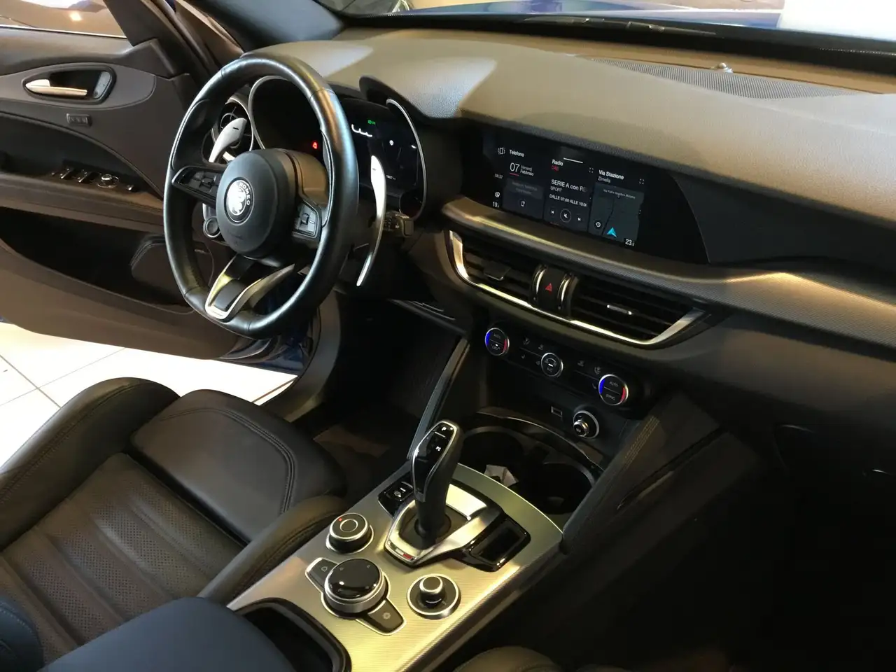 Alfa Romeo Stelvio 2024 — фото 13