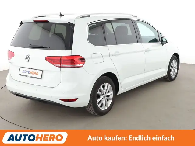 Volkswagen Touran view 6