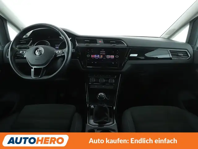 Volkswagen Touran view 12