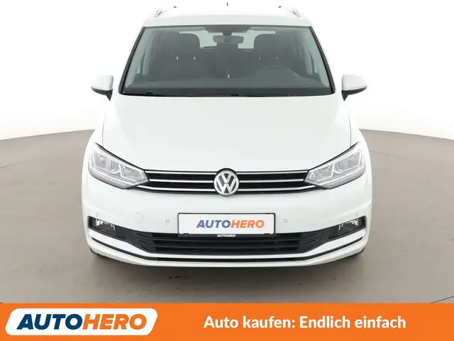 Volkswagen Touran view 9