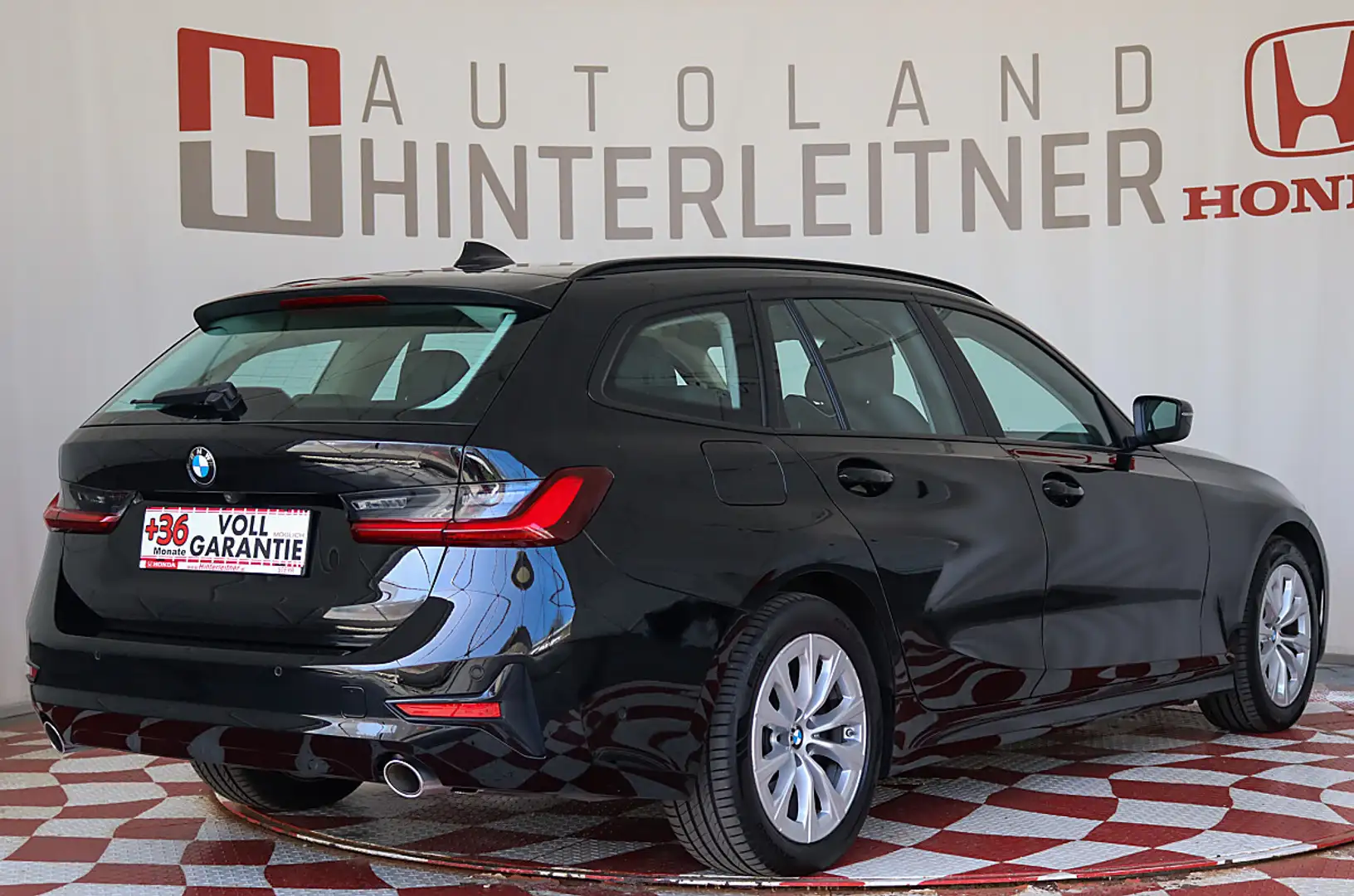 BMW 316 d 2,0 Touring LED NAVI KAMERA 3ZONEN Schwarz - 2