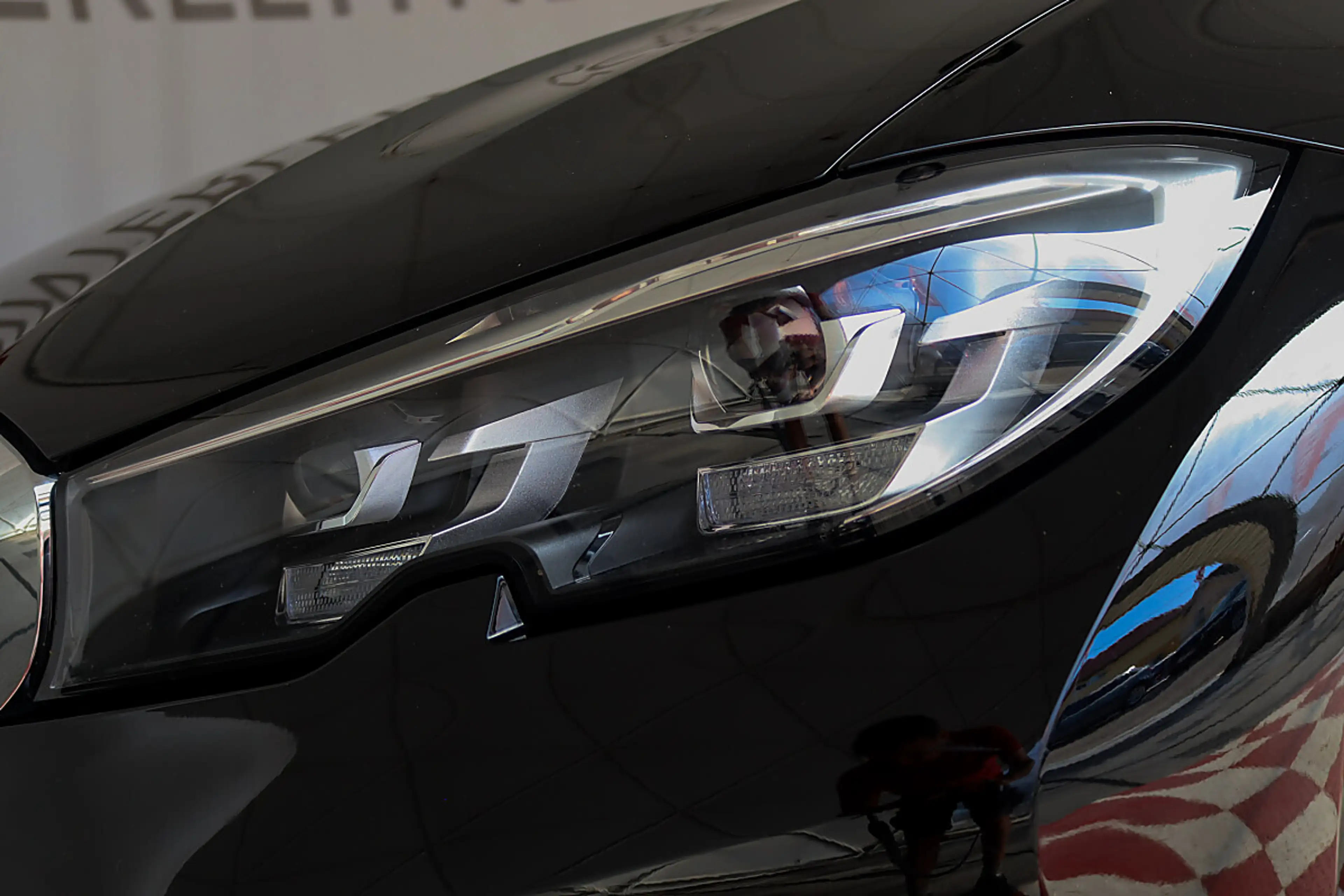 BMW 316 d 2,0 Touring LED NAVI KAMERA 3ZONEN — photo 4