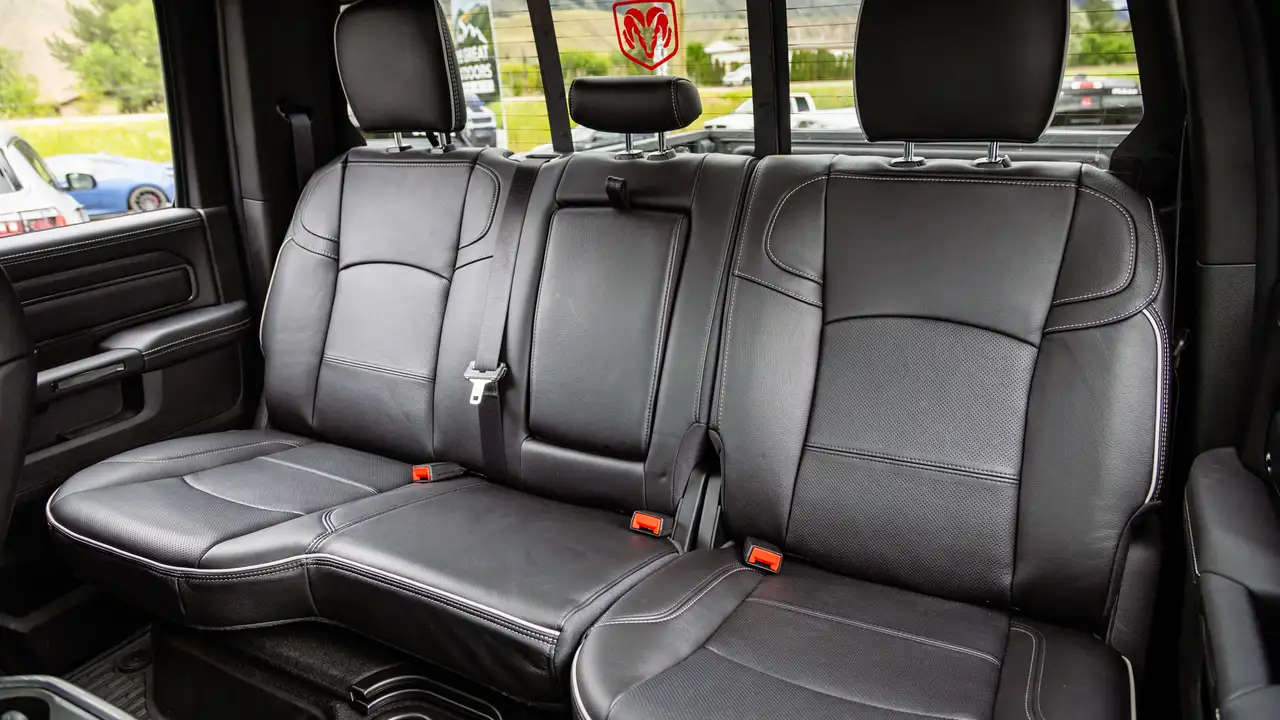 RAM 2500 снимка RAM 2500