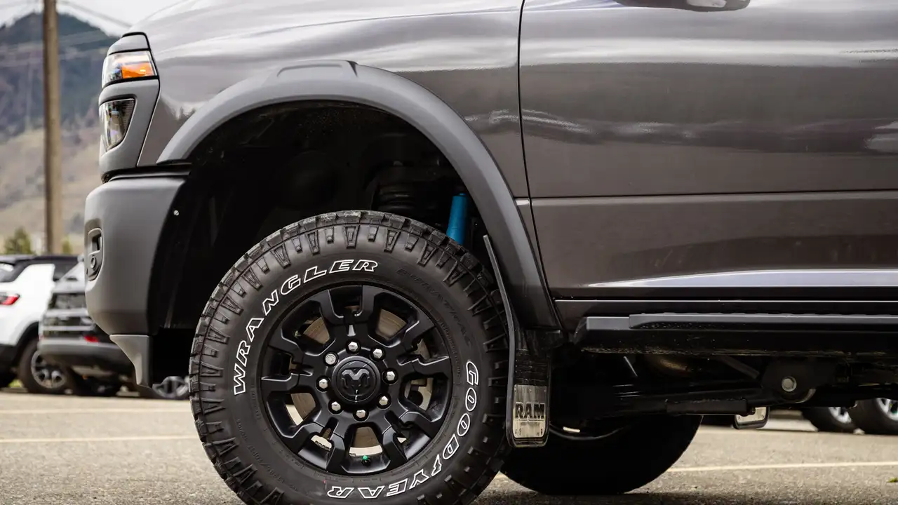 RAM 2500 снимка RAM 2500