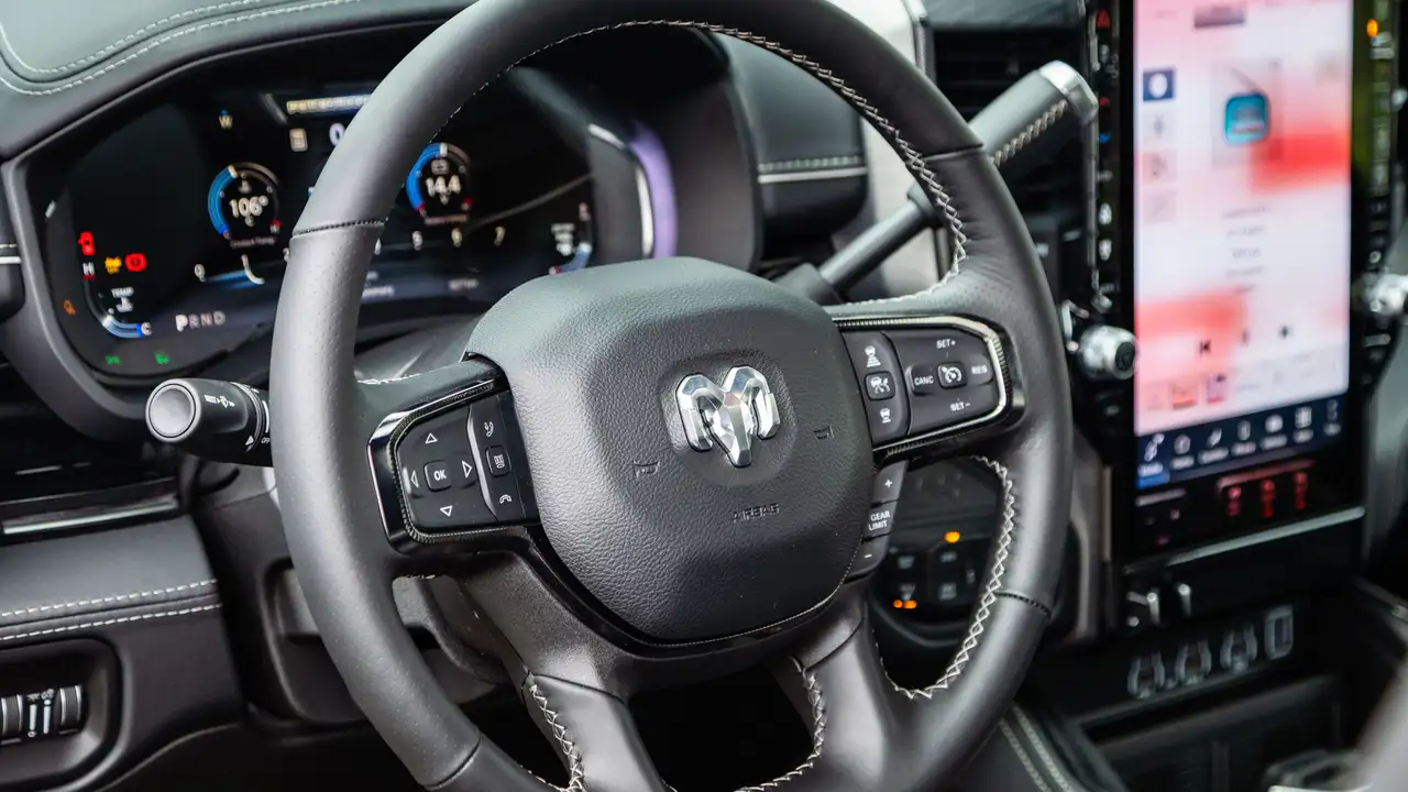 RAM 2500 снимка RAM 2500