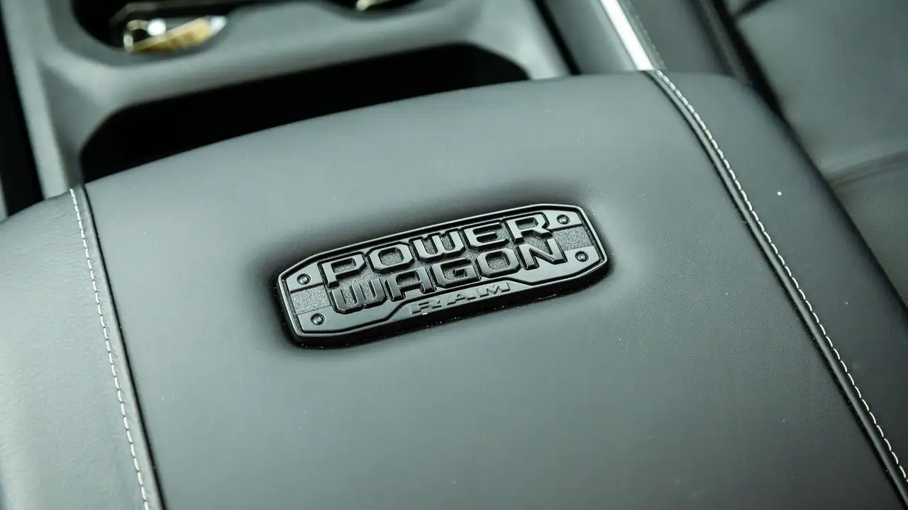 RAM 2500 снимка RAM 2500