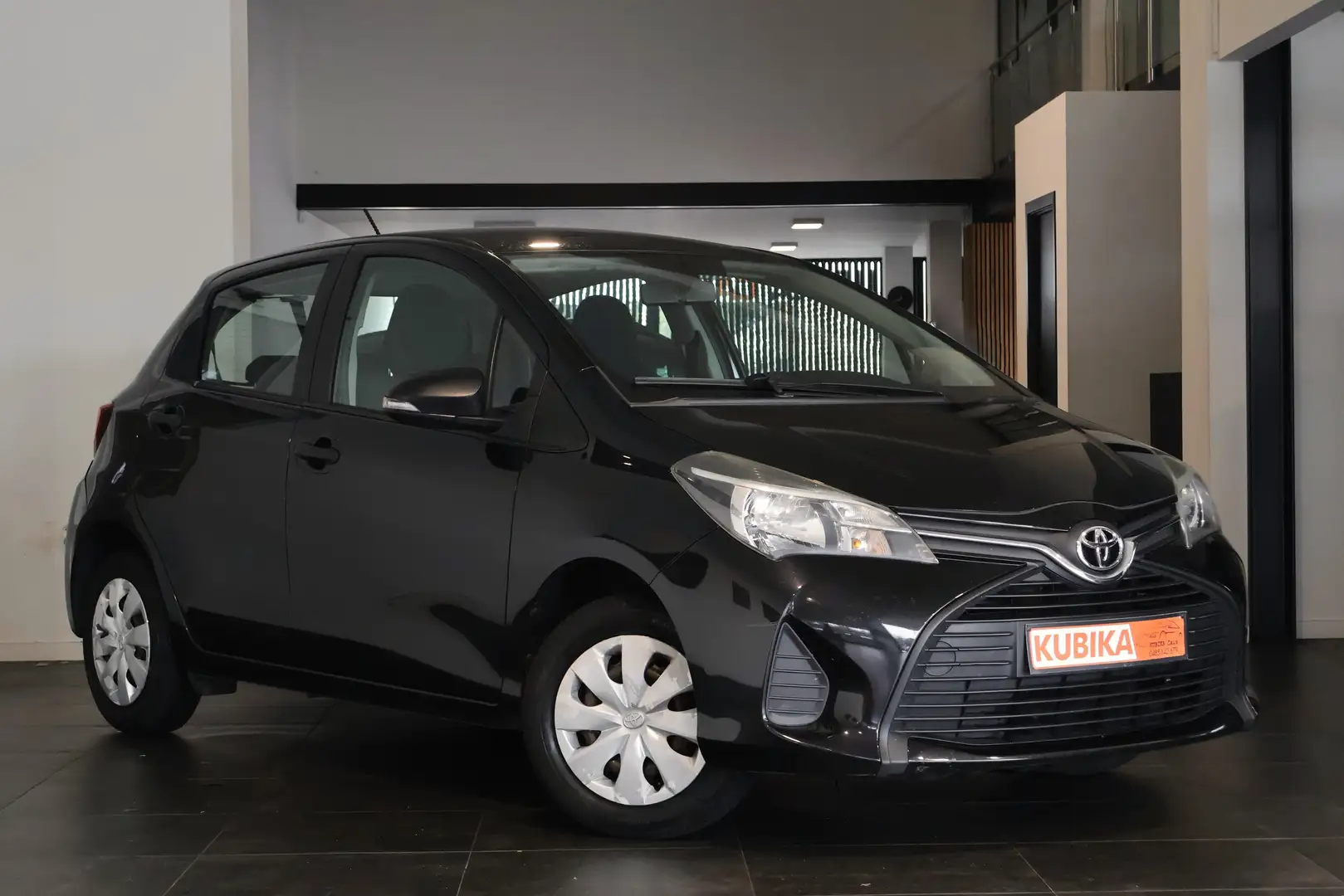 Toyota Yaris Yaris 1.0 VVT-i Garantie* Zwart - 2