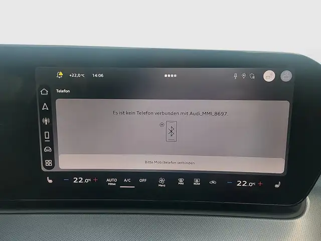 Audi Q3 view 24