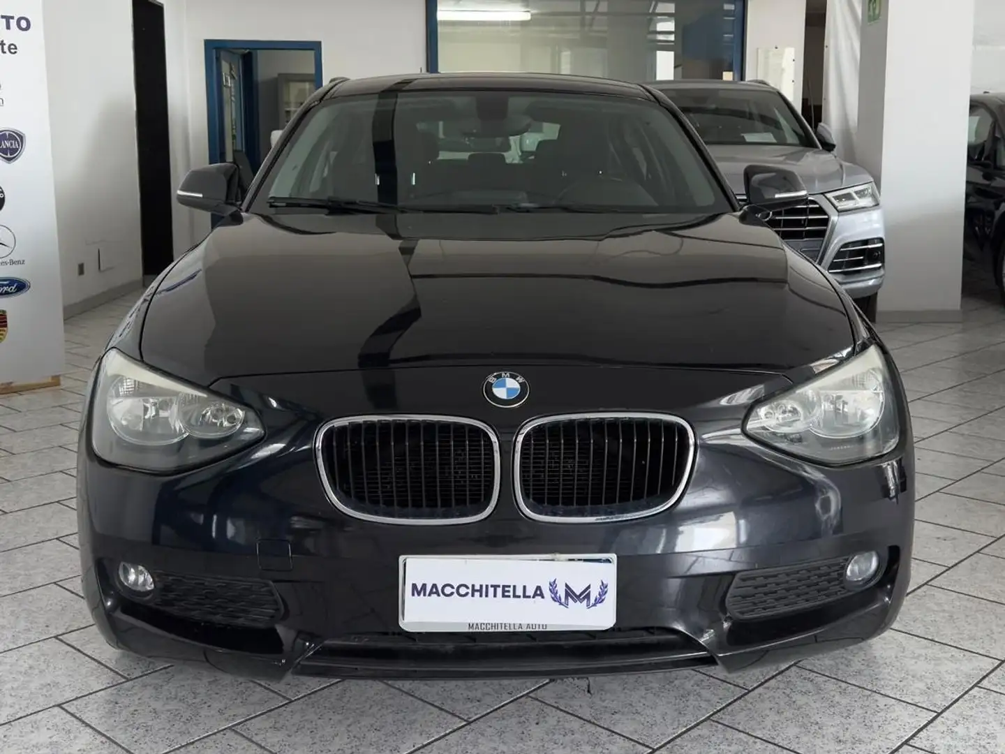 BMW 118 118d 5p Urban Noir - 1