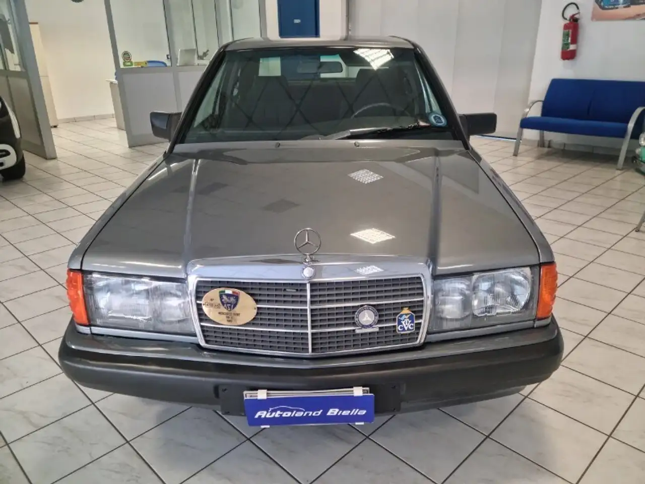 Mercedes-Benz 190 2.0 E, foto 2