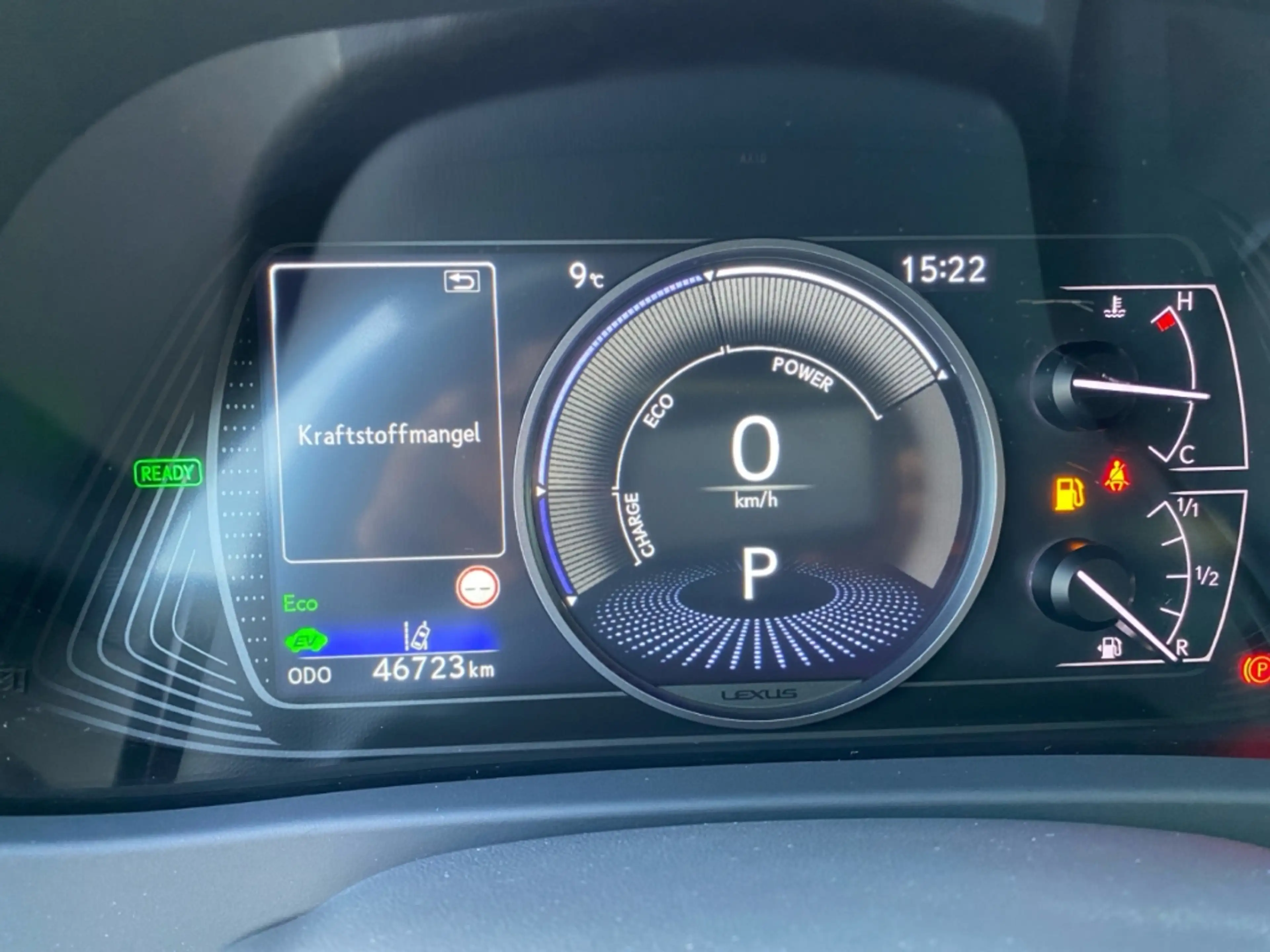 Lexus UX 250h F SPORT Design *Bi-LED*ACC*RCam*SHZ*PDC* — photo 14