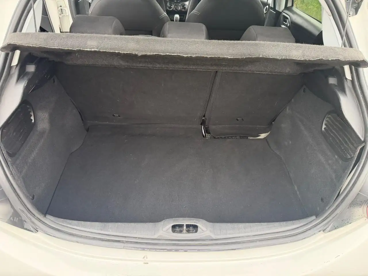 Peugeot 208 208 — photo 18