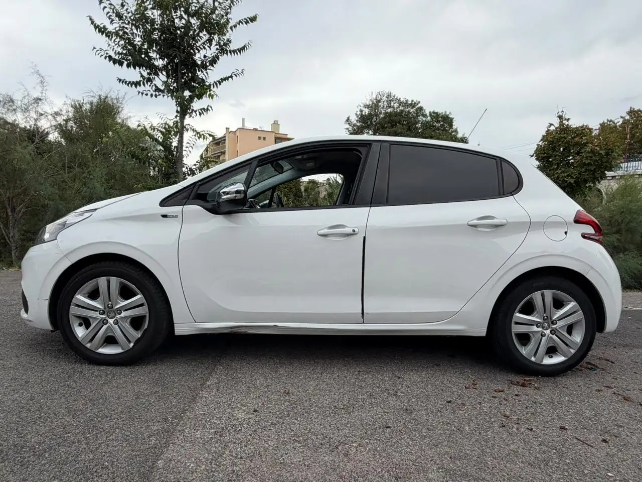 Peugeot 208 208 — photo 7