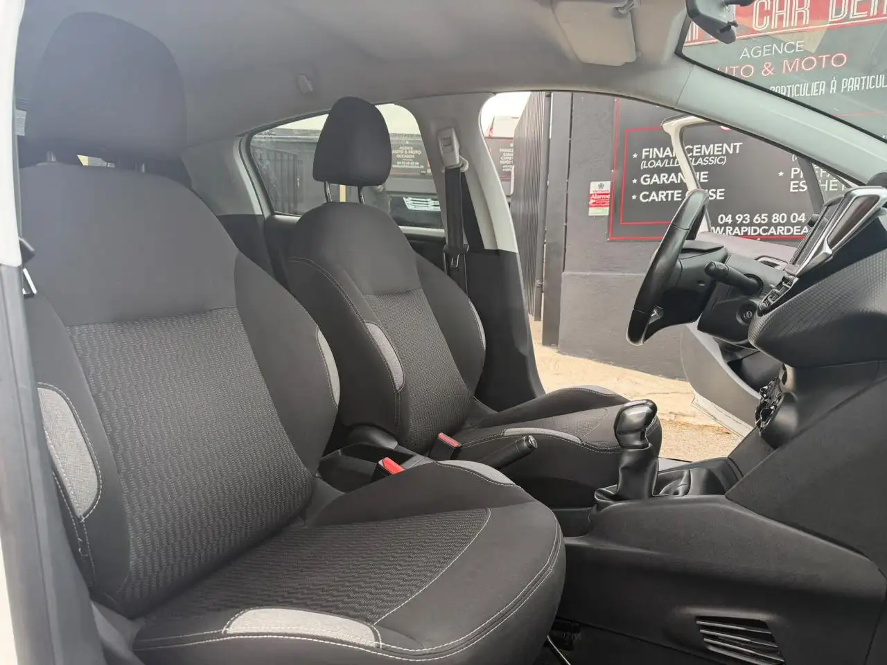 Peugeot 208 208 — photo 14