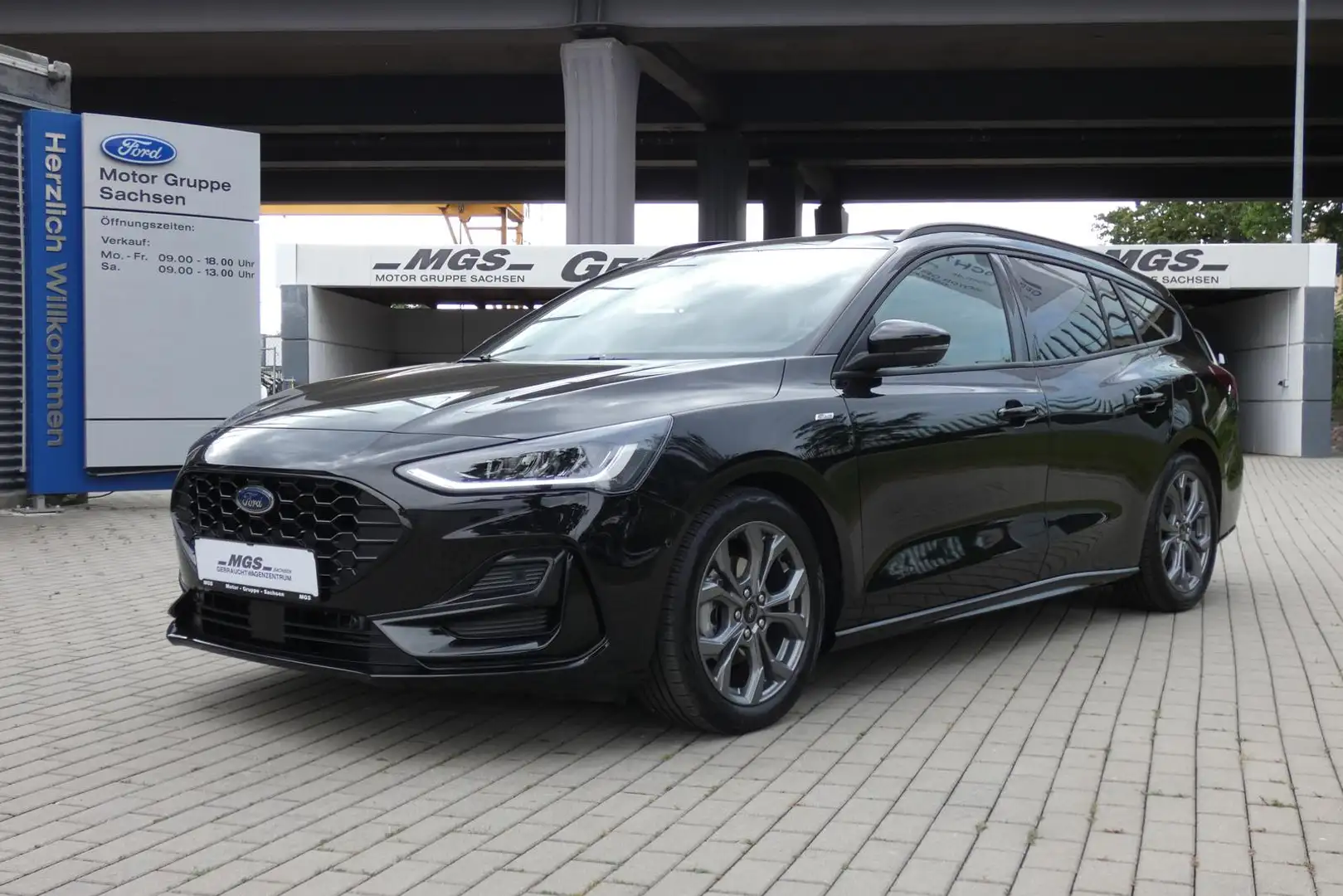 Ford Focus Turnier 1.0 ST-LINE Hybr. #LED #ACC #NAVI #KAM Schwarz - 2