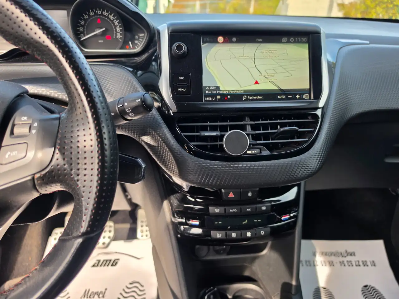 Peugeot 208 208 — photo 7