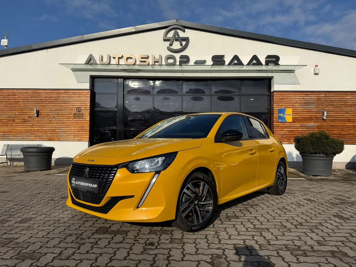 Peugeot 208 Allure Pack HDi Gelb - 1