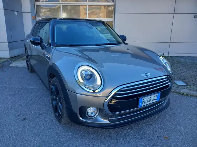 MINI Cooper D Clubman Mini IV F54 2016 Clubman 2.0 Boost auto