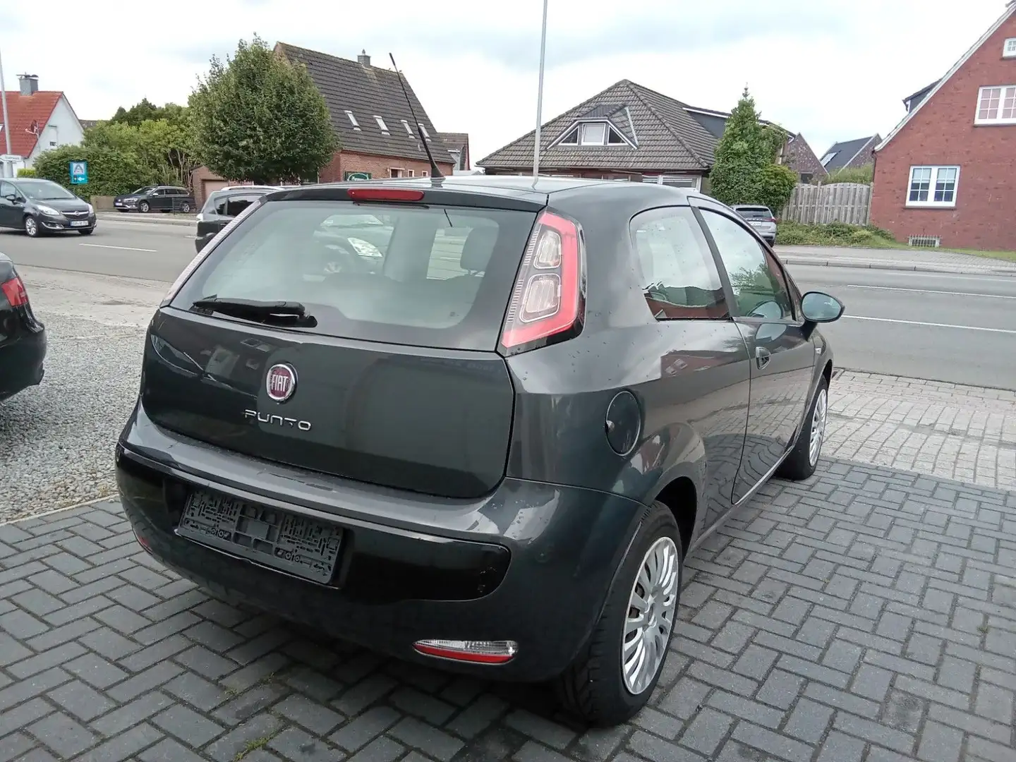 Fiat Punto Evo MyLife, TÜV NEU, 1JAHR GEWÄHRLEISTUNG Grau - 2