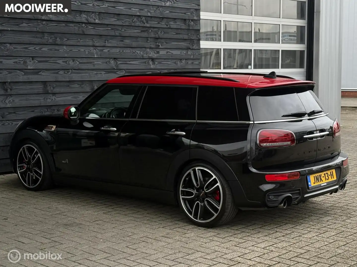 MINI John Cooper Works Clubman 2.0 ALL4 Chili | Pano | 277PK Zwart - 2