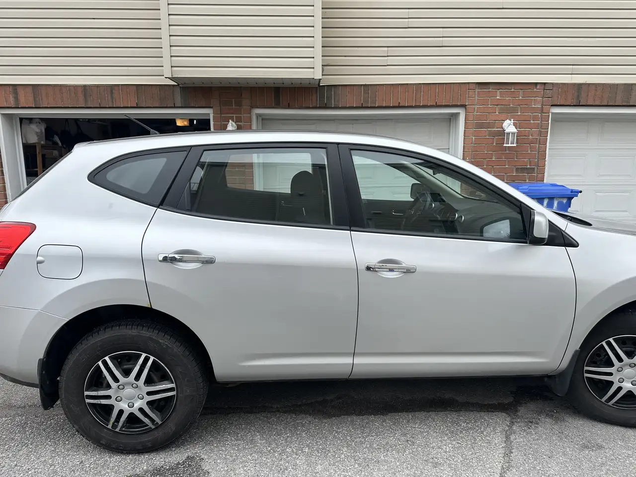 Nissan Rogue снимка Nissan Rogue