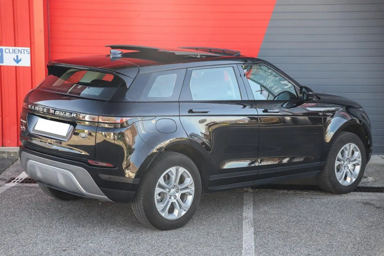 Land Rover Range Rover EVOQUE II 1.5 P300E PHEV 4WD S BVA8 4x4 RECHARGEAB Czarny - 2