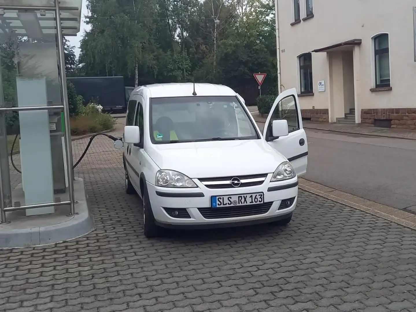 Opel Combo 1.6 CNG - TOP gepflegt, zum Festpreis Weiß - 1