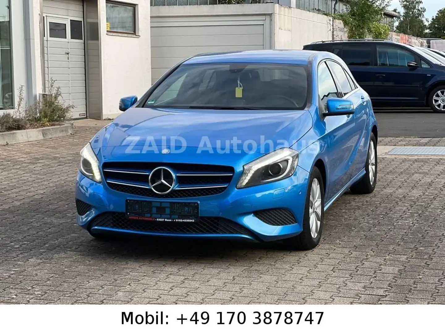 Mercedes-Benz A 180 A -Klasse BlueEfficiency*NAVI*LED*LEDER*XE Blau - 1