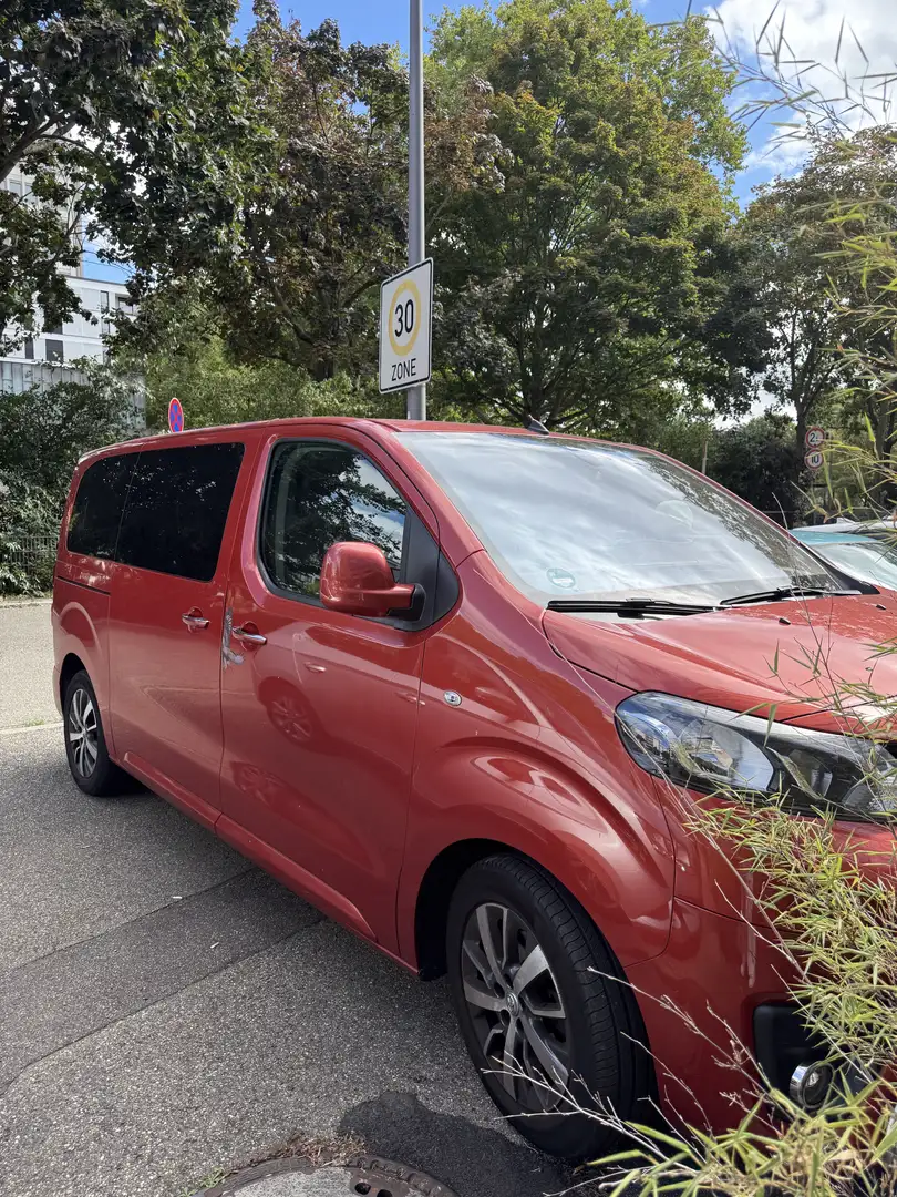 Toyota Proace 2,0-l-D-4D L2 (8-Si.) Autm. Verso Family - 2