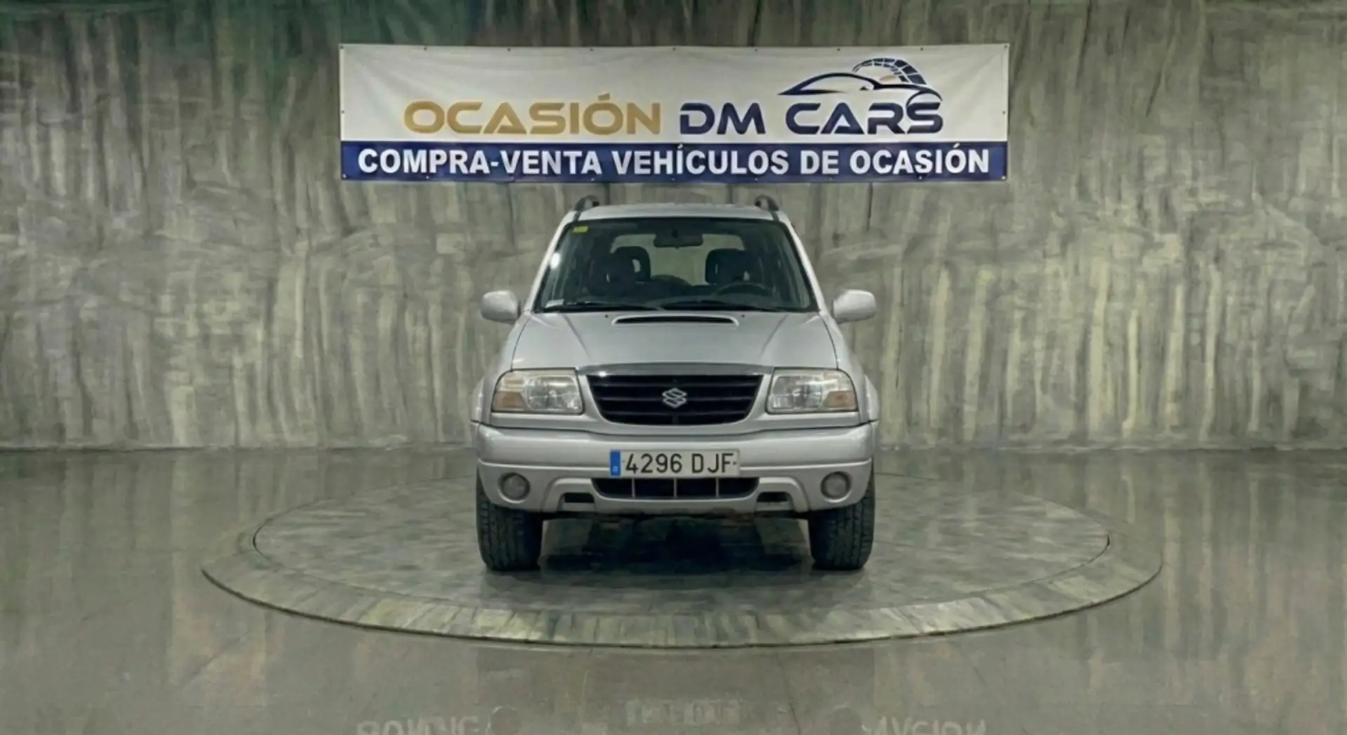 Suzuki Grand Vitara Gran 2.0 HDI DLX Gris - 2