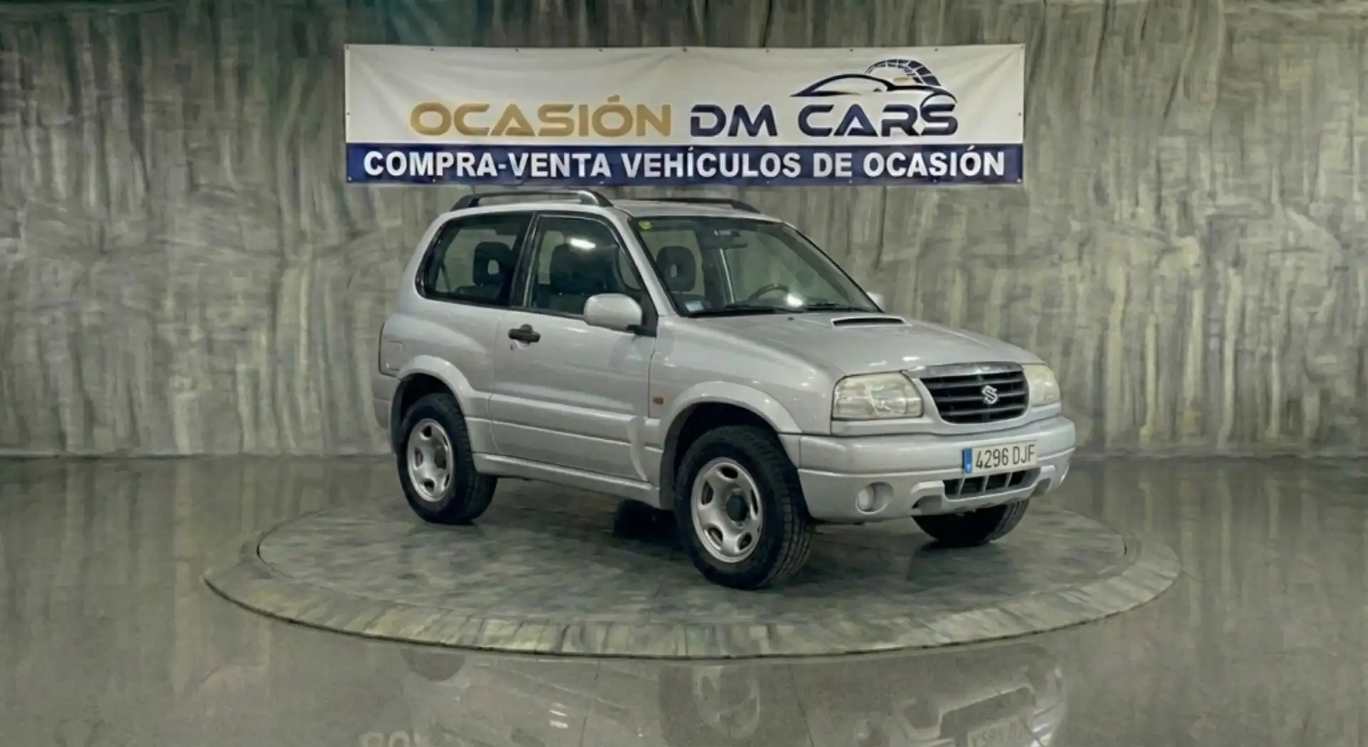 Suzuki Grand Vitara Gran 2.0 HDI DLX Gris - 1