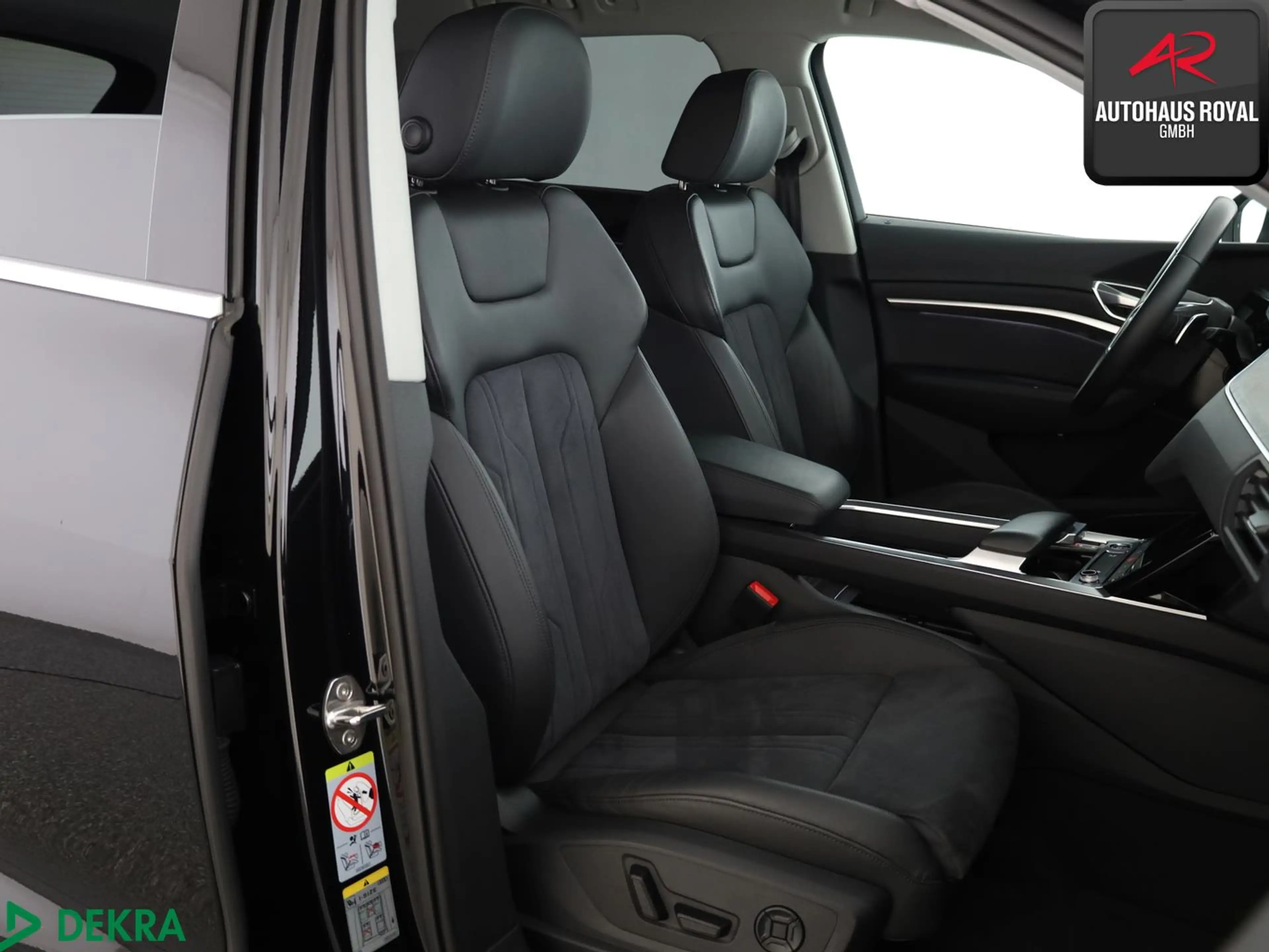 Audi e-tron 55 qu S LINE 21Z HUD,360GRAD,LUFT,MEMORY — photo 11