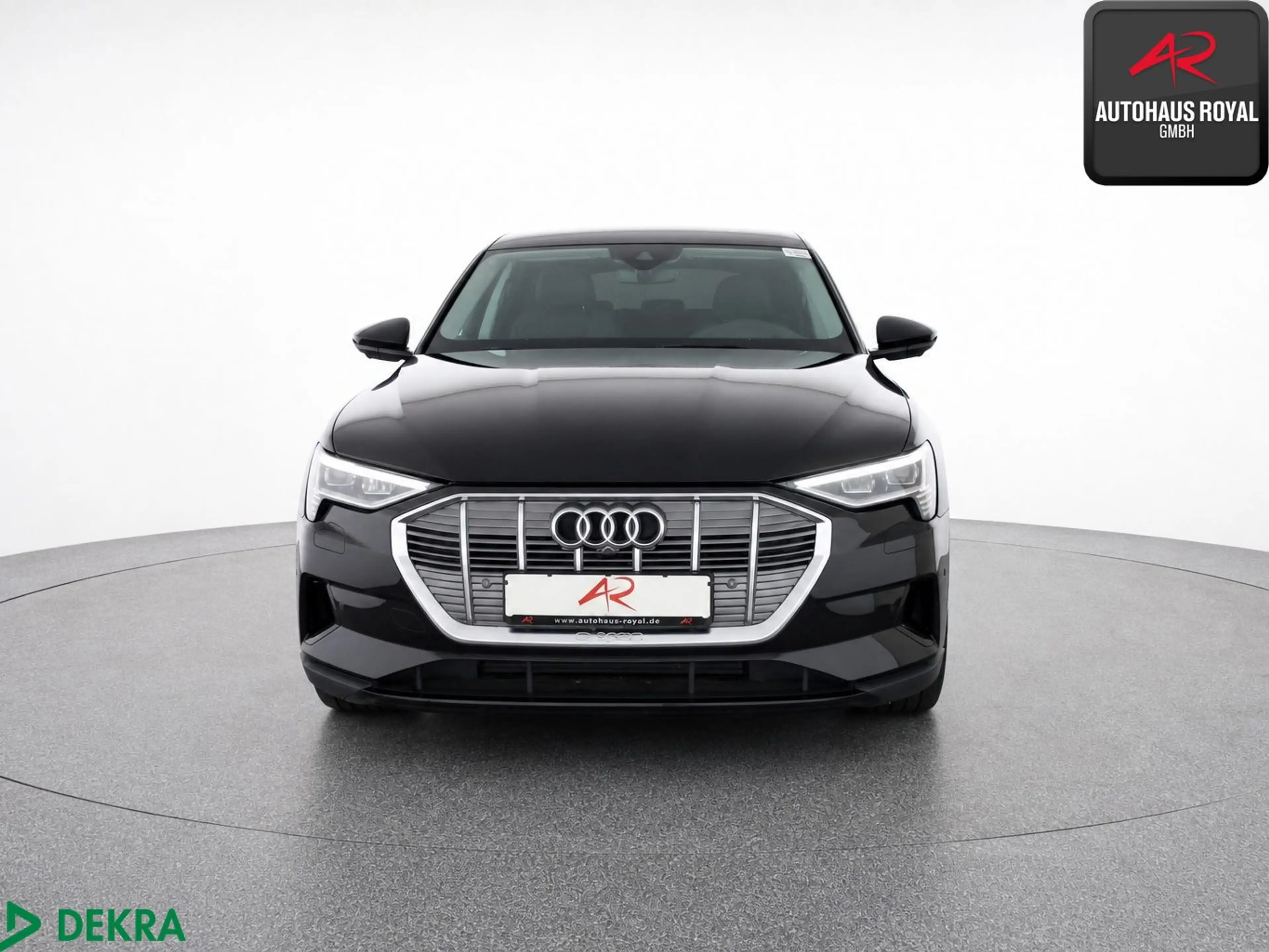 Audi e-tron 55 qu S LINE 21Z HUD,360GRAD,LUFT,MEMORY — photo 8