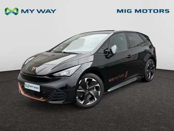 eBoost Business (231pk) 59 kwh /// Achteruitrijcamera /// Zetelverwarming Vooraan /// Automatisch inparkeren