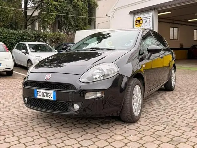 Fiat Punto Punto III 2014 5p 1.2 Lounge E6