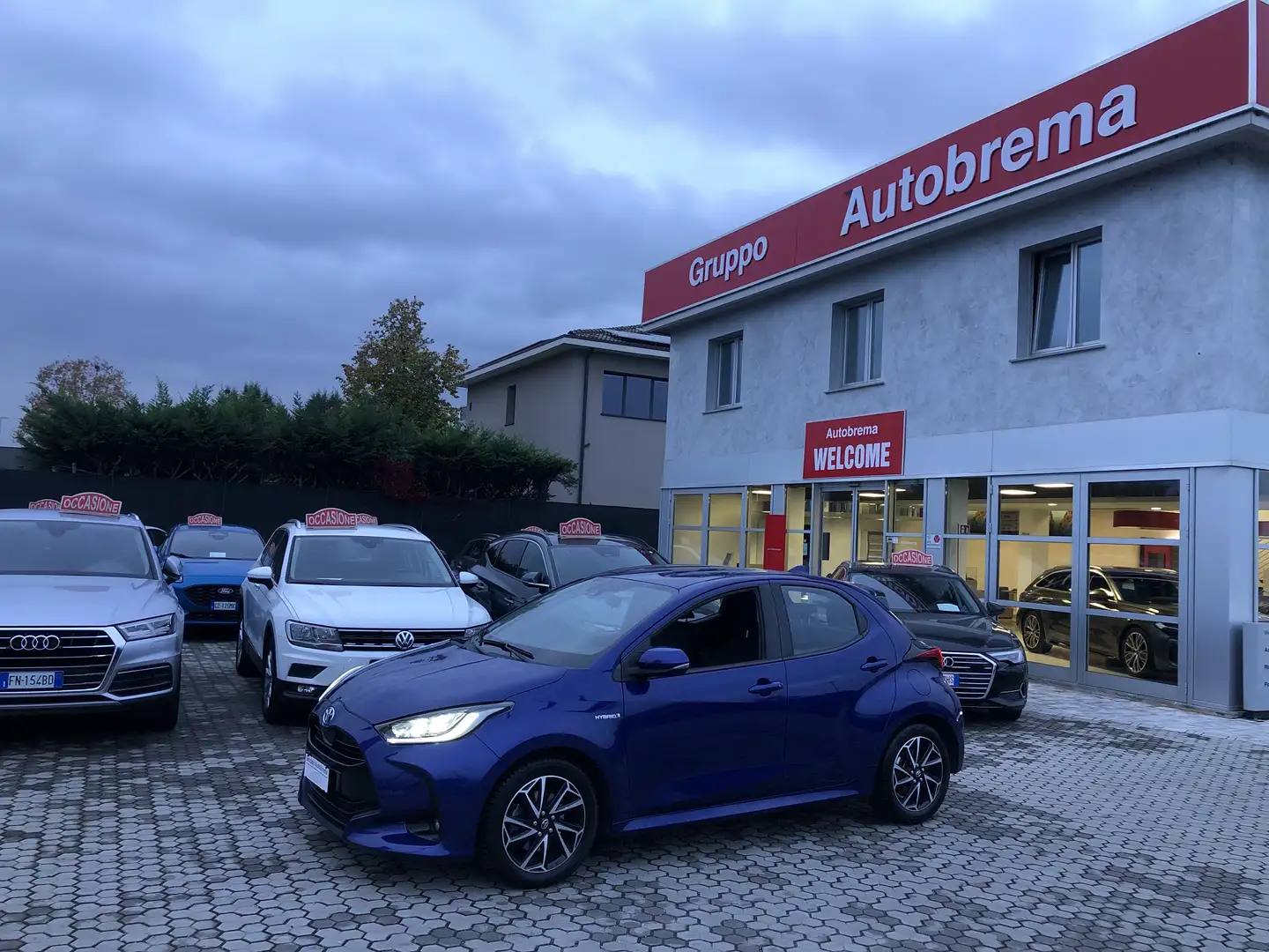 Toyota Yaris Yaris IV 2020 1.5h Trend Blu/Azzurro - 1