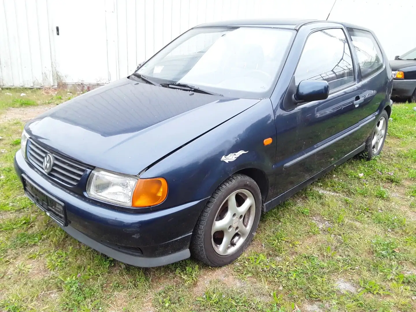 Volkswagen Polo 6N,in paar Monate Oldtiemer, Zustand gut Modrá - 2