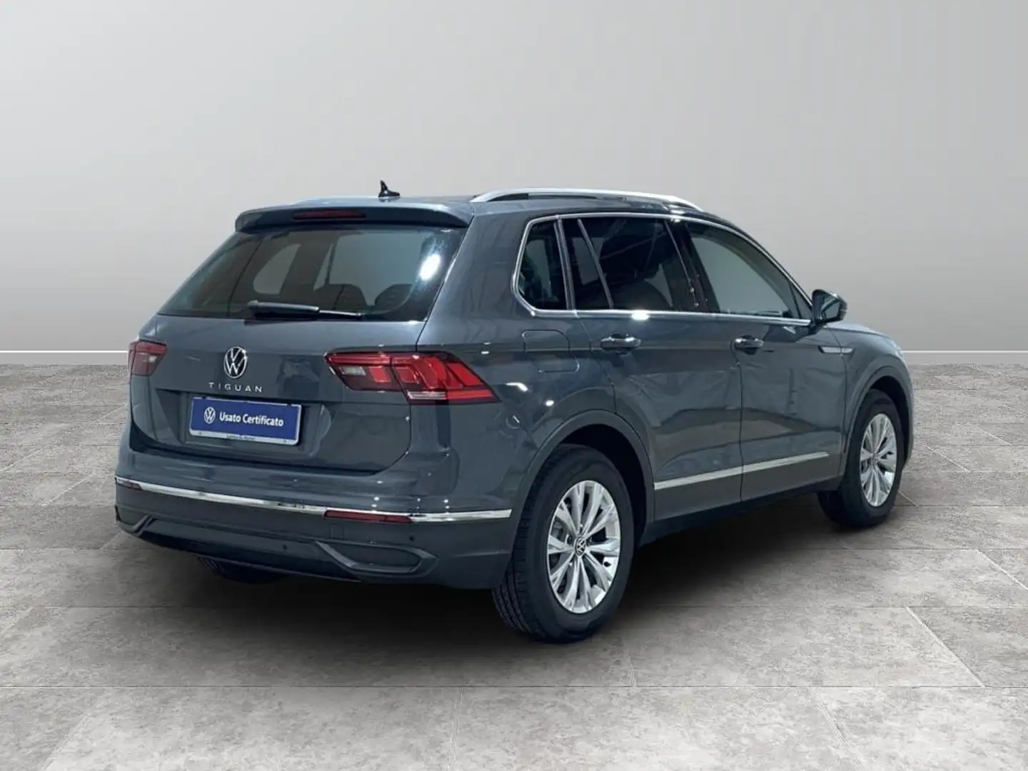 Volkswagen Tiguan 2.0 tdi scr Life 150cv dsg Grigio - 2