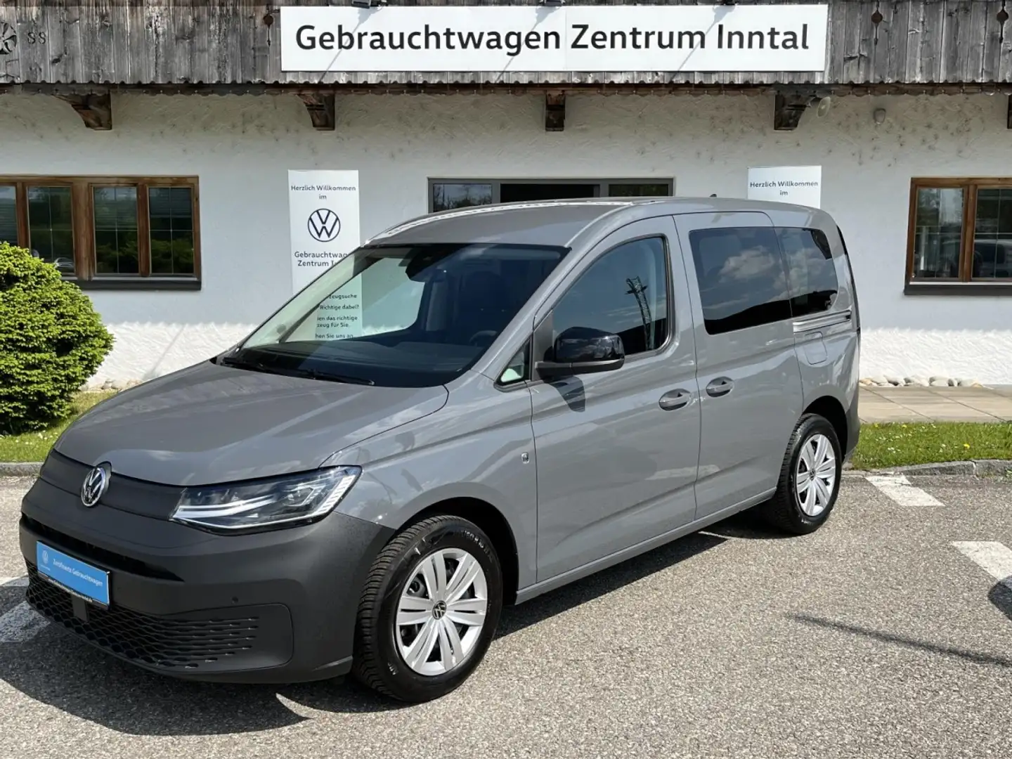 Volkswagen Caddy Basis 1,5 TSI (Navi+RearView+App-Connect) Klima Gris - 2