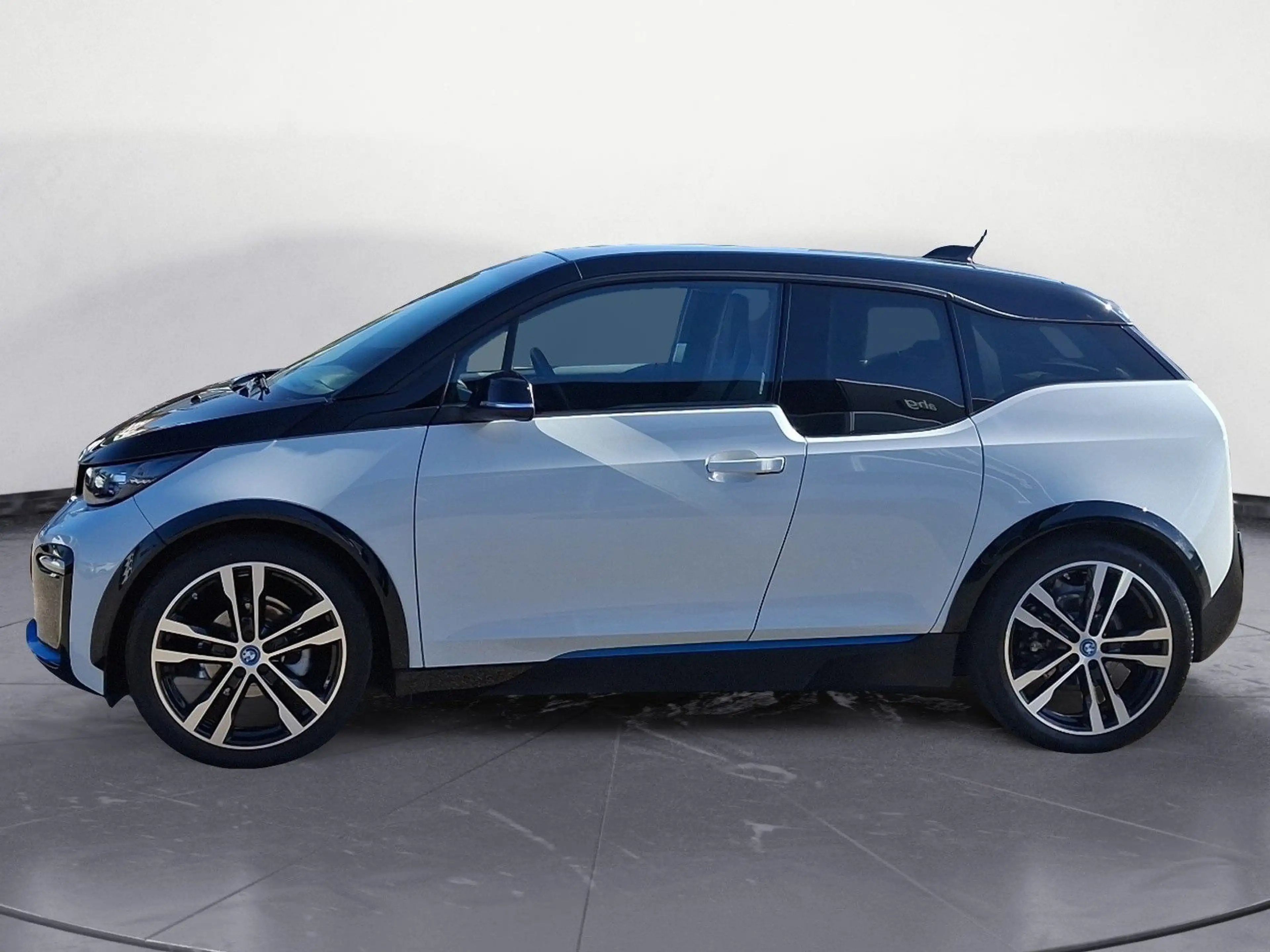 BMW i3 s (120 Ah), Navigation Business Driving Assist — photo 4