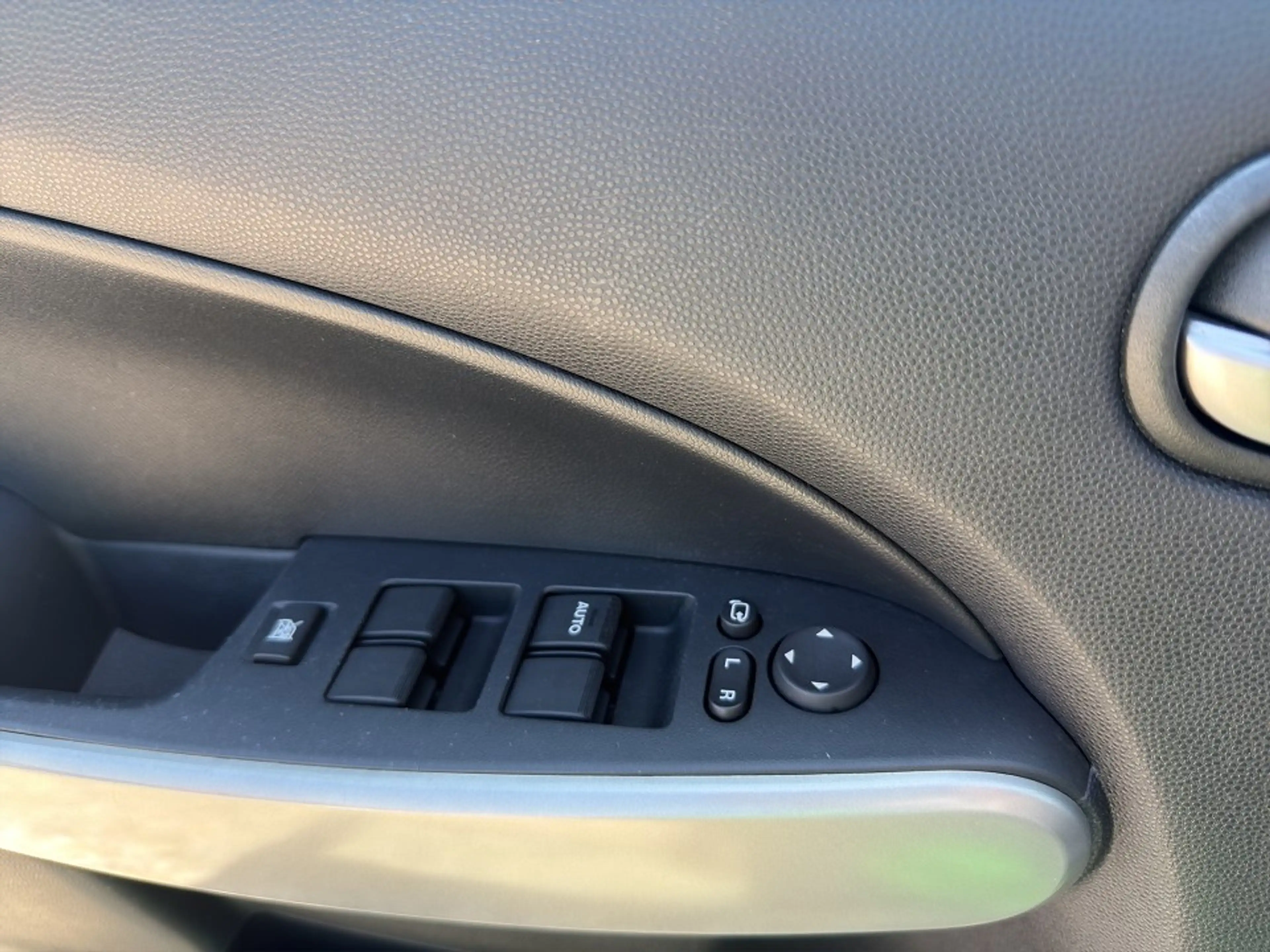Mazda 2 1.3 Active Klima Sitzheizung — photo 15
