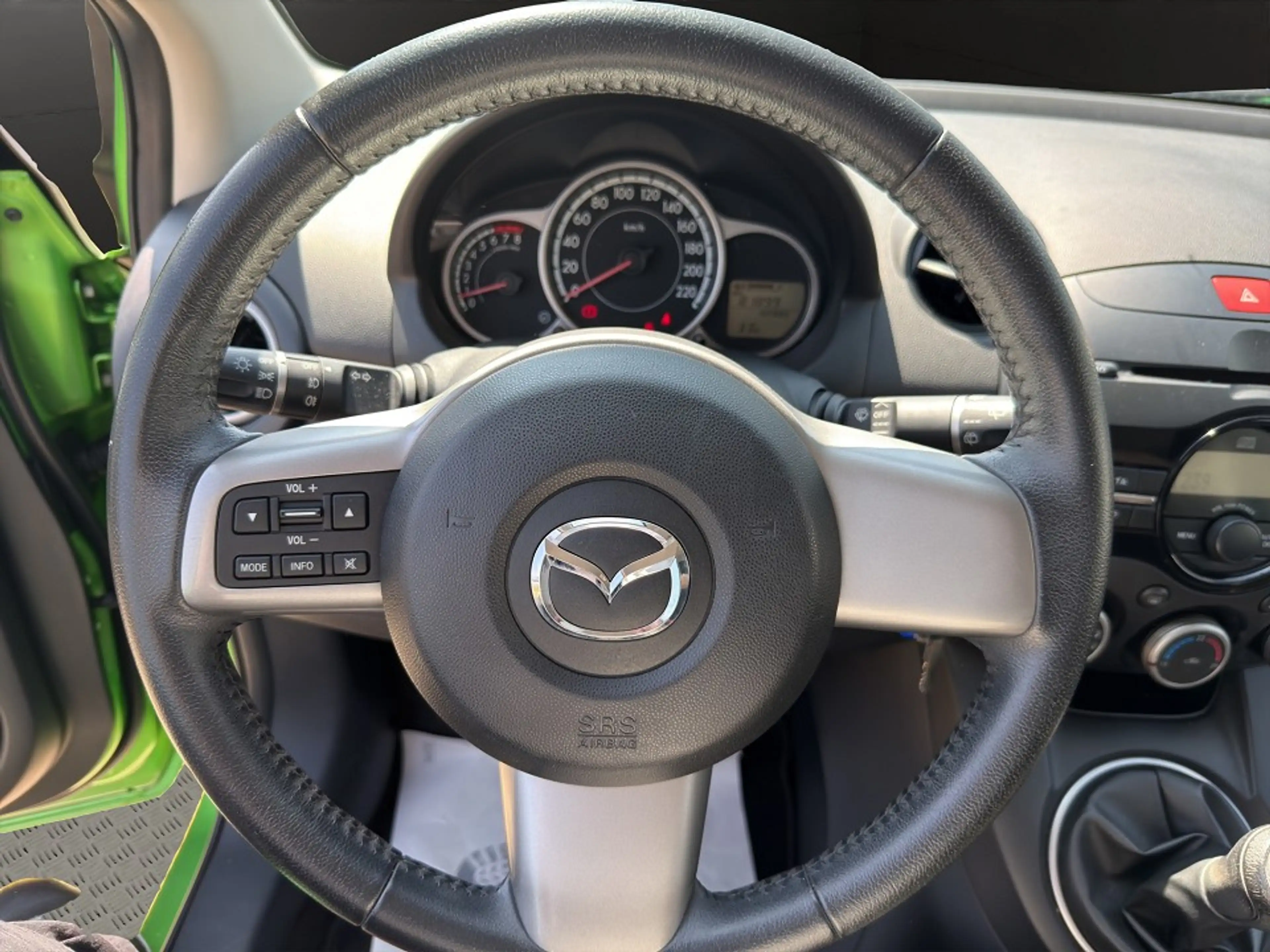 Mazda 2 1.3 Active Klima Sitzheizung — photo 10
