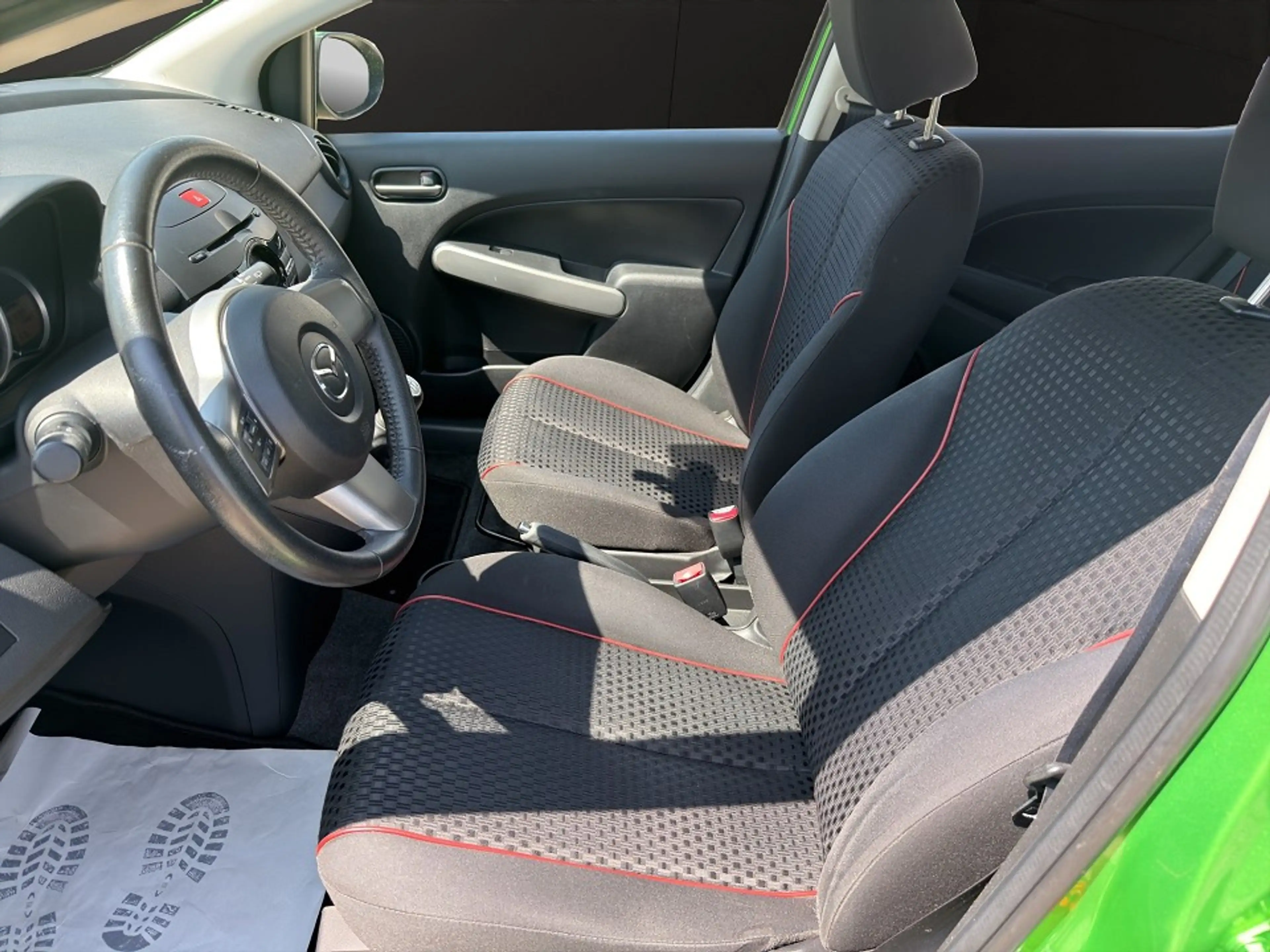 Mazda 2 1.3 Active Klima Sitzheizung — photo 7