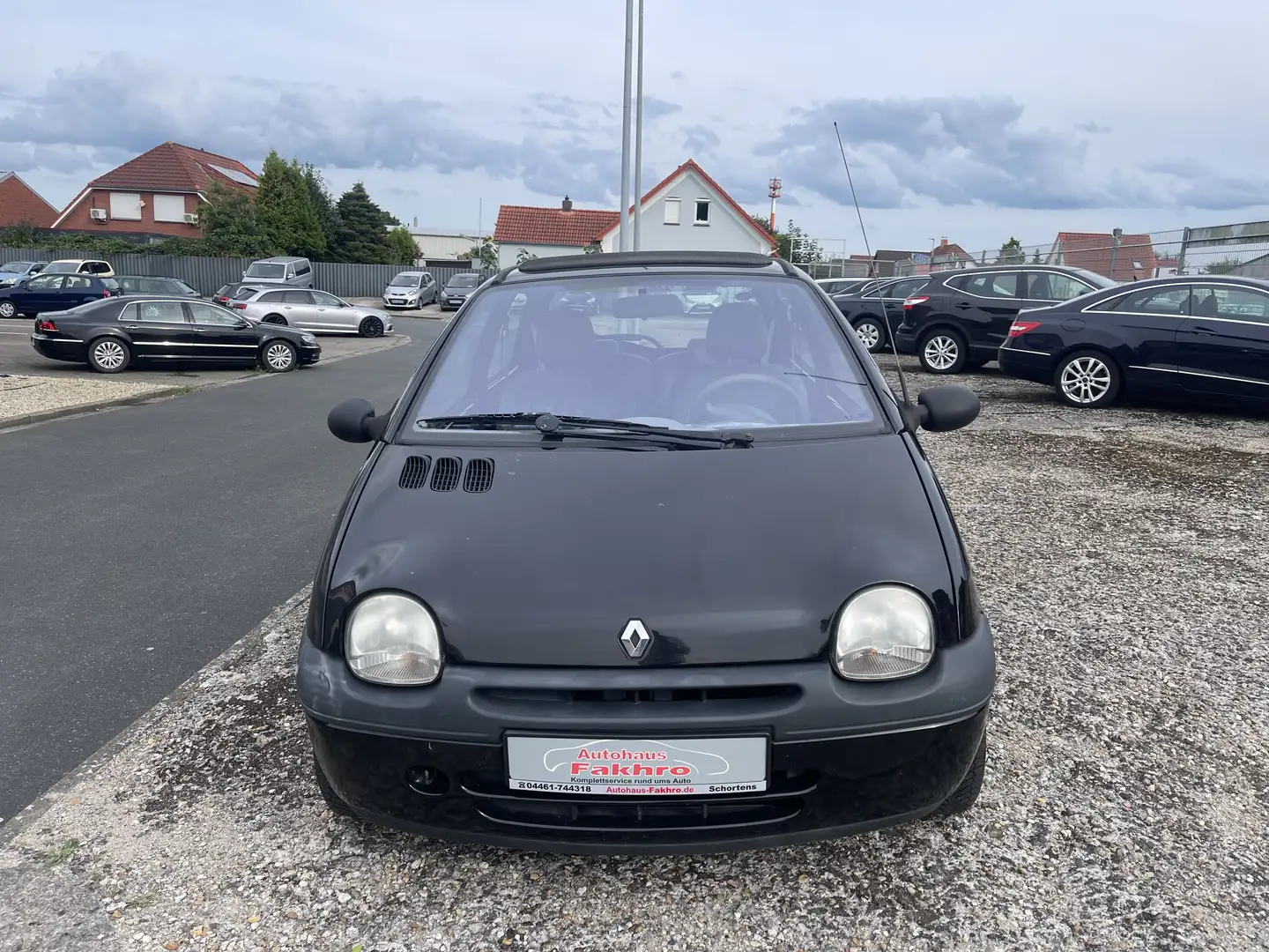 Renault Twingo Plus 1.2 Benzin Schwarz - 2