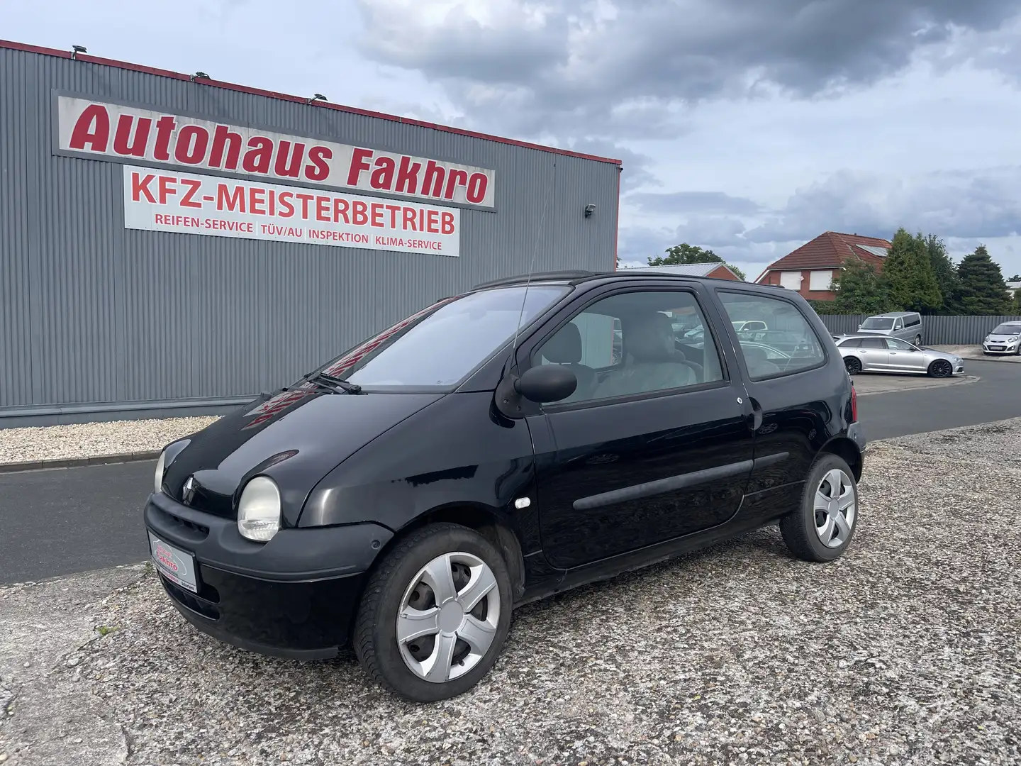 Renault Twingo Plus 1.2 Benzin Schwarz - 1