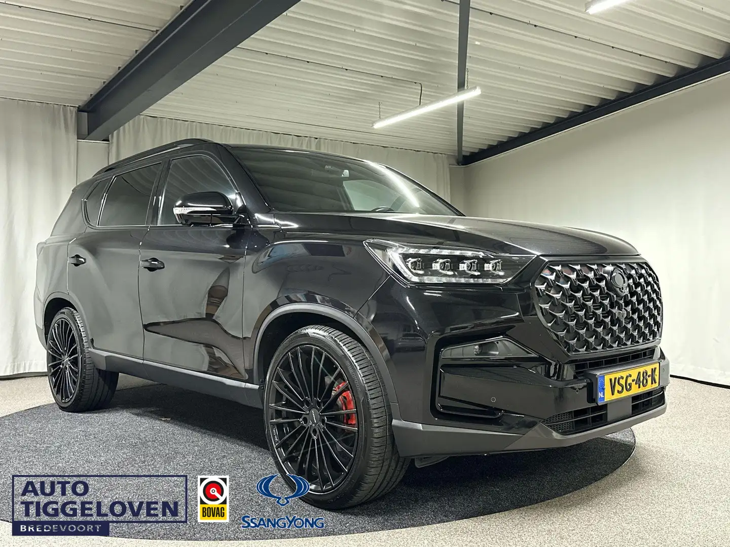 SsangYong Rexton 2.2 e-XDi Sapphire Elegance Automaat | 3500KG Trek Negru - 1