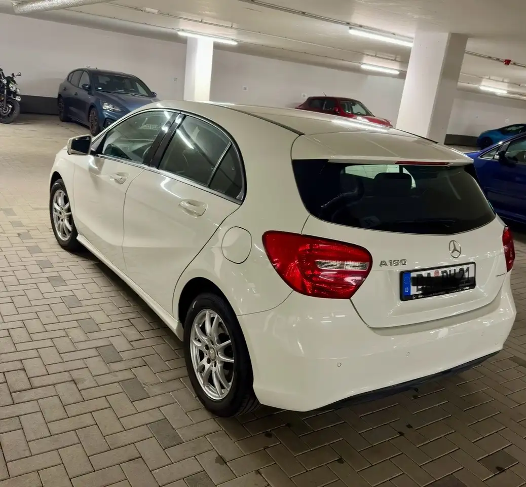 Mercedes-Benz A 180
