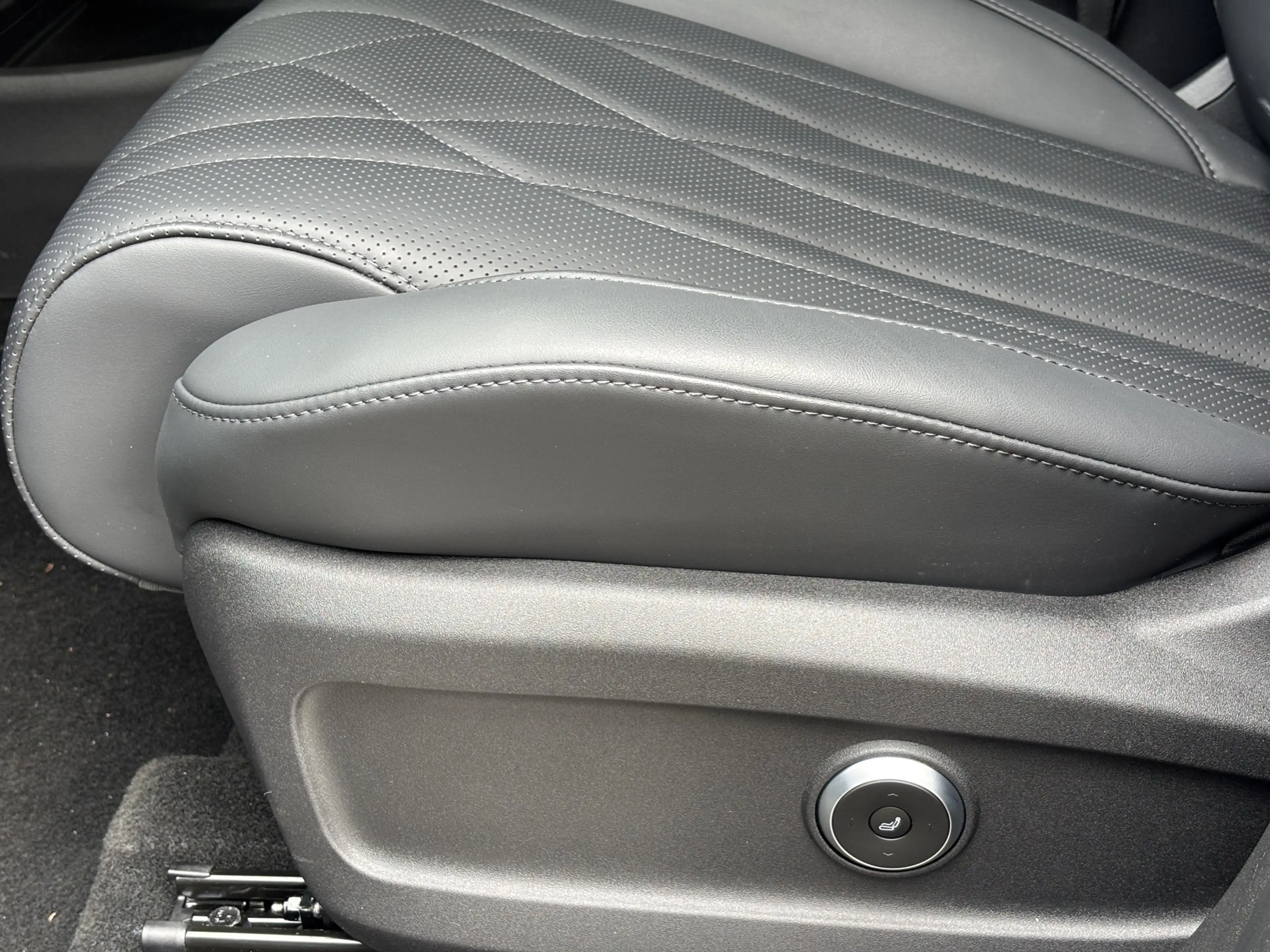 Omoda 9 Premium Black Pack Plug-In Hybride Automaat met 11 — photo 14