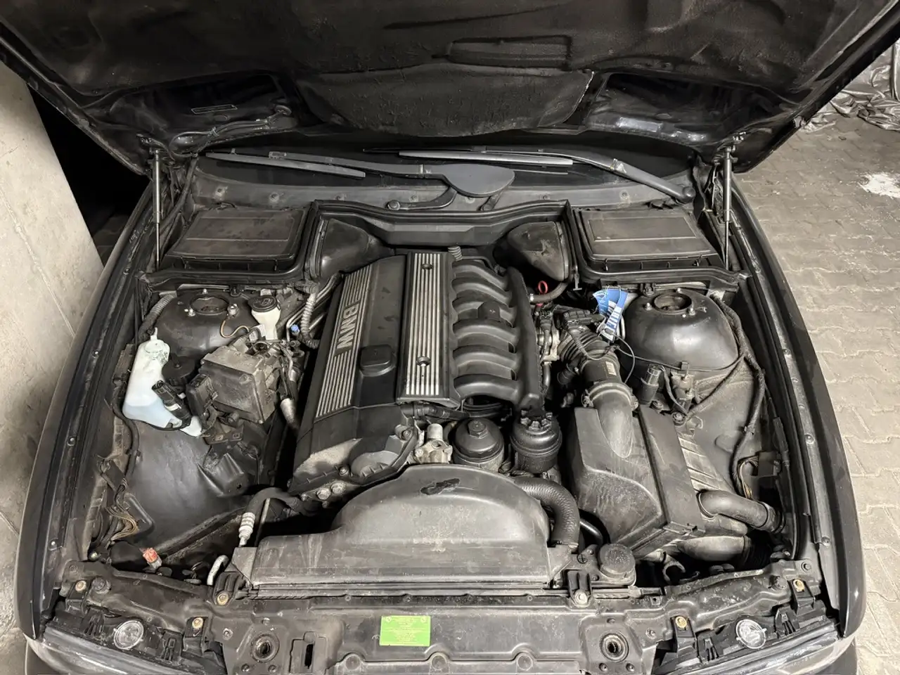 BMW 528i, foto 9